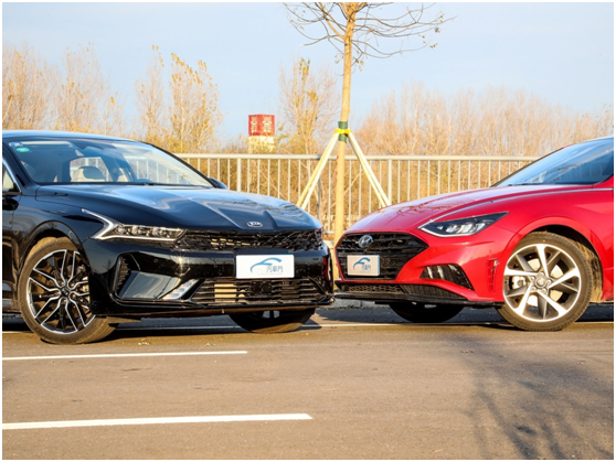 亲兄弟明较量全新k5凯酷对比索纳塔10