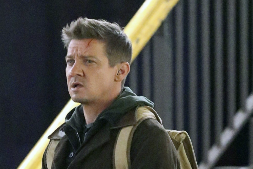 复联4之后鹰眼日子过得不是很好片场照显示可能会失聪