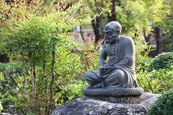 悟達國師生了無法治癒的人面瘡之後,去找以前他照顧的一位印度僧人求