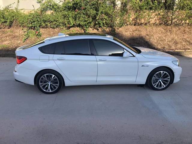 2013款宝马gt550售价14万,将豪华优雅与动感激情演绎的惟妙惟肖|宝马