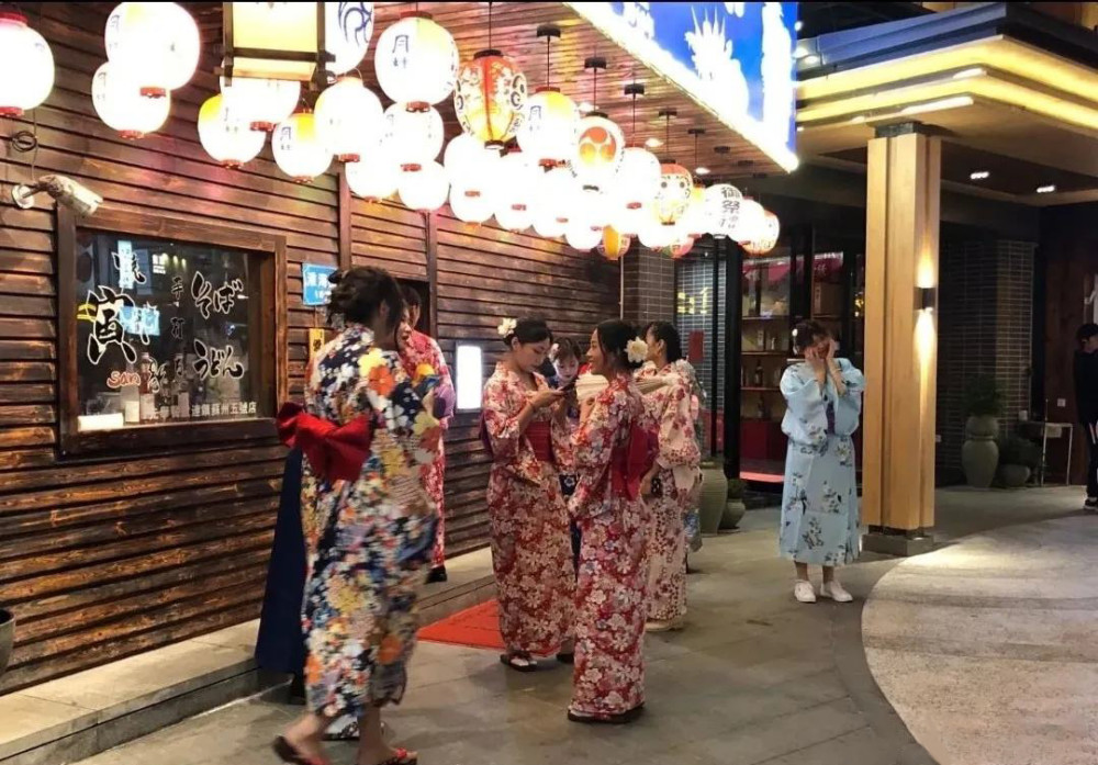 距离烈士陵园仅3公里苏州日本街惹争议穿和服拍照者曾扎堆