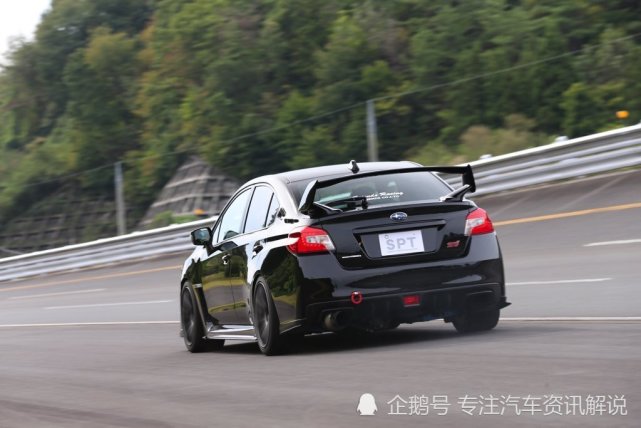 赛道试驾改装版斯巴鲁wrx Sti直线加速再次强化 斯巴鲁wrx Sti 改装 试驾