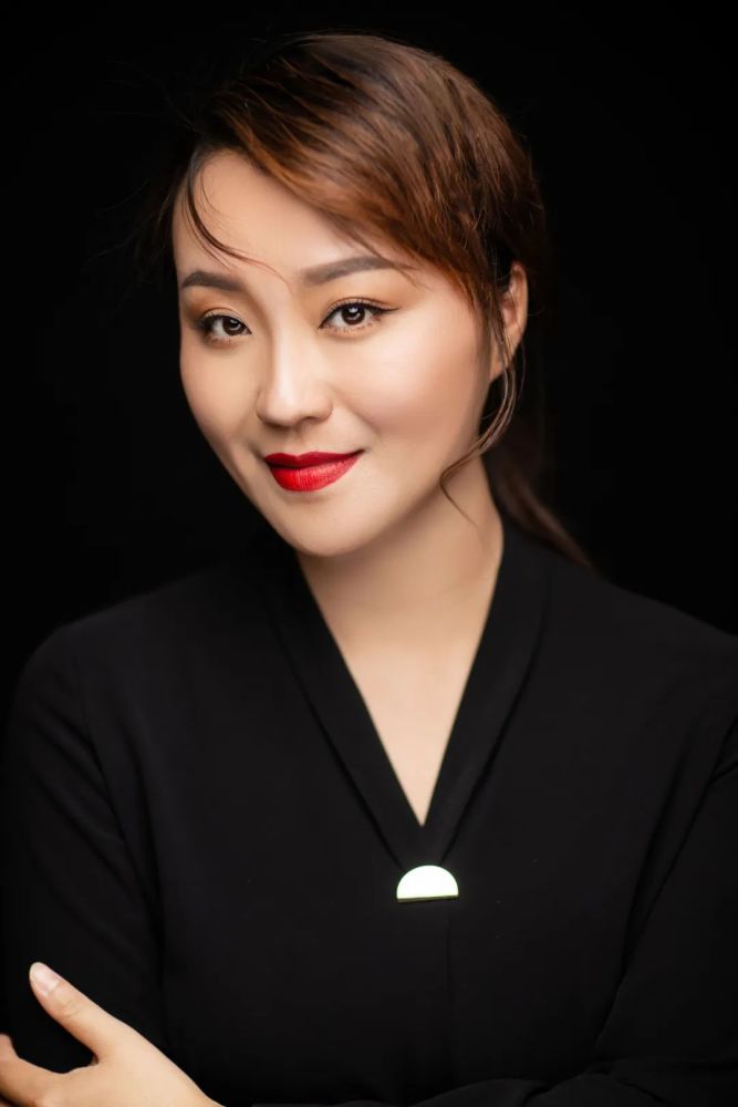 陈鸽 cherika chen,旅欧旅美青年打击乐演奏家,adams全球签约艺术家.