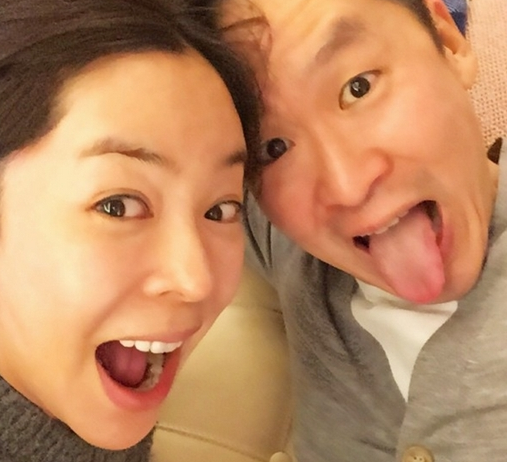 左右滑动可查看更多不过李慧英在父亲因胃癌晚期去世后一度感到十分