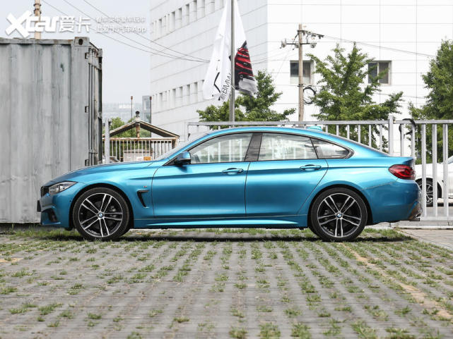 新款宝马4系四门轿跑车上市3598万起