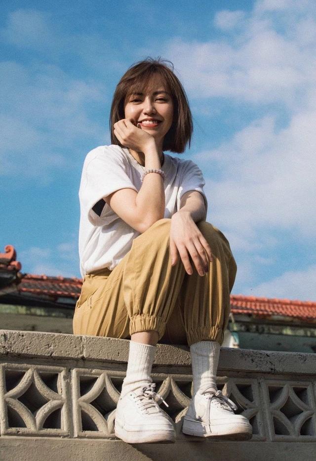 幸福的焦曼婷:出道被嘲丑拒见爸爸7年,爸爸却为她放弃上亿家产