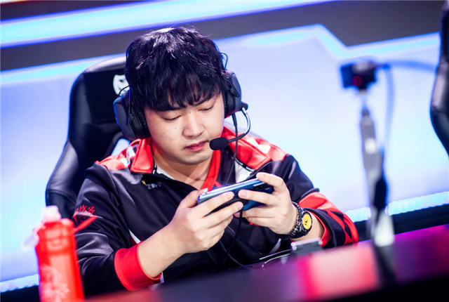 爱思称ag吃人不吐骨头重返联盟后仅1人转会透露调整方式