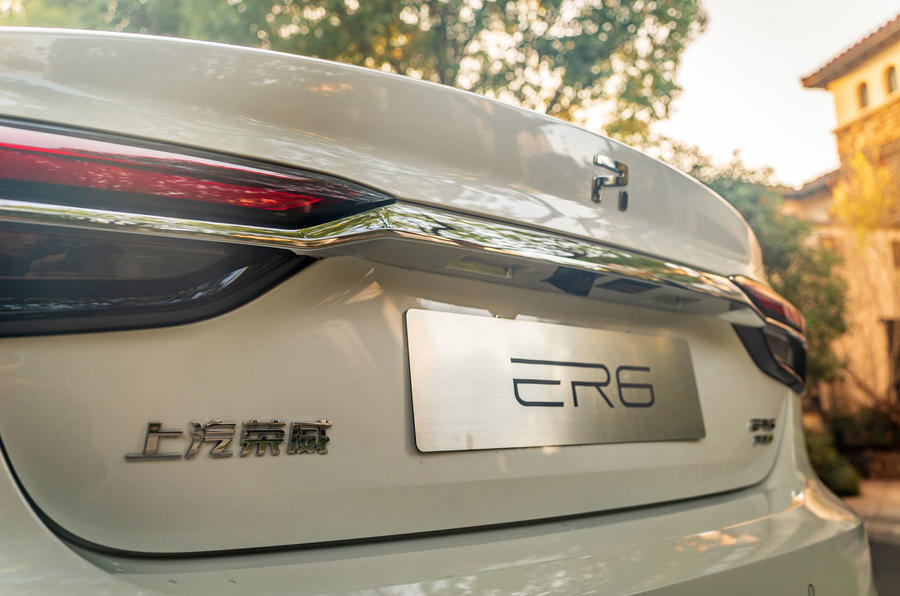 體驗全新上汽榮威r er6電動車:同堂名爵mg 6即將在英國上市