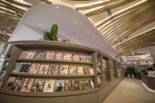 有咖啡有书香九棵树艺术书店12月12日盛大开幕