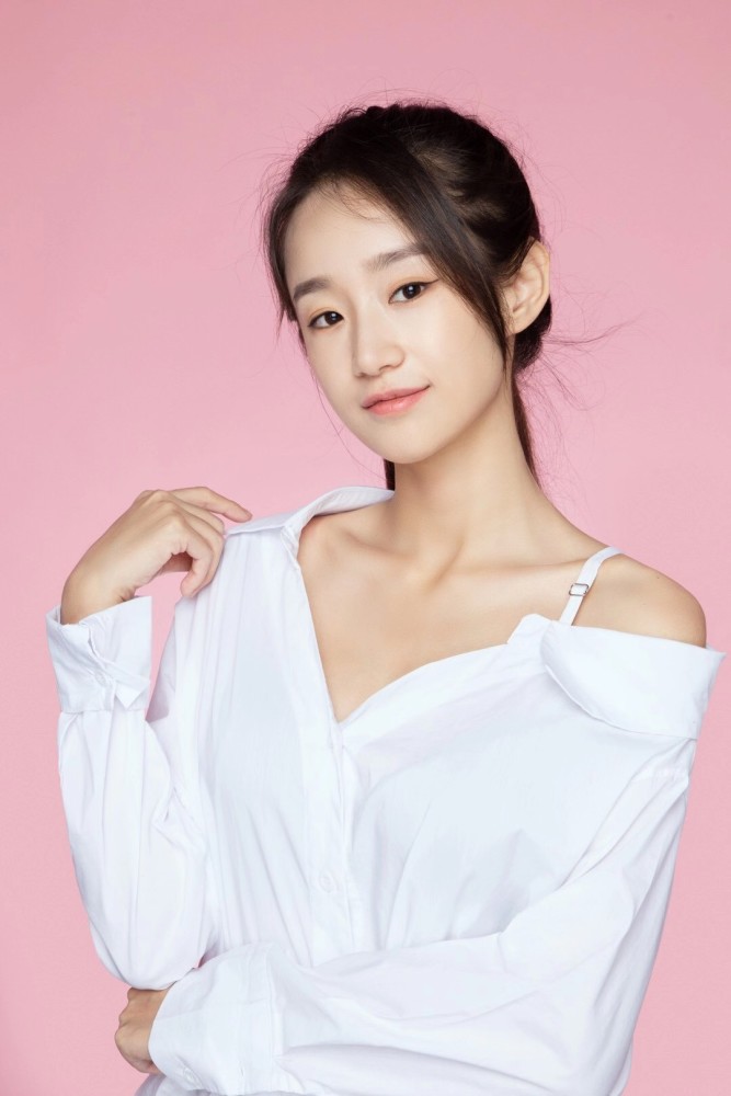 郭鑫蕊暖调升华参演电影再见北京直言感动