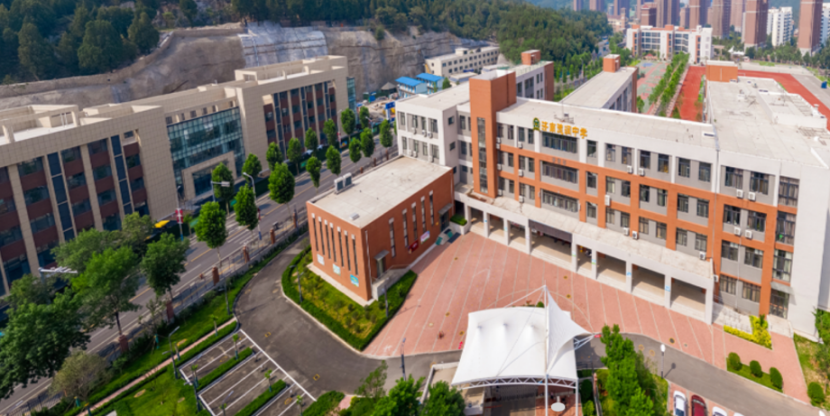 另据民间消息,这个上线率介于济钢高中与济南一中之间