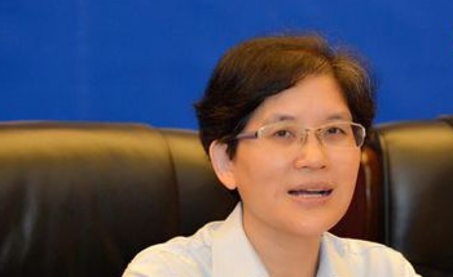 海南张家慧受贿获刑18年,线人跟着捞500万好处,两人关系不一般