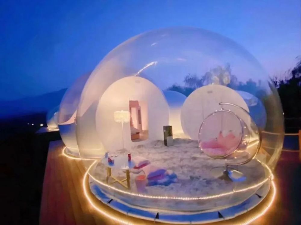 90后小伙枕月而眠星辰为伴打造蓝田星空泡泡屋民宿