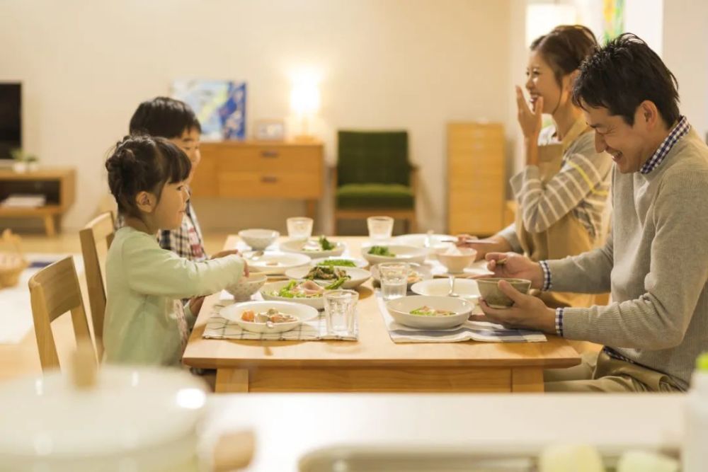 你有多久沒跟家人一起吃飯了來看看日本北海道大家的食堂吧