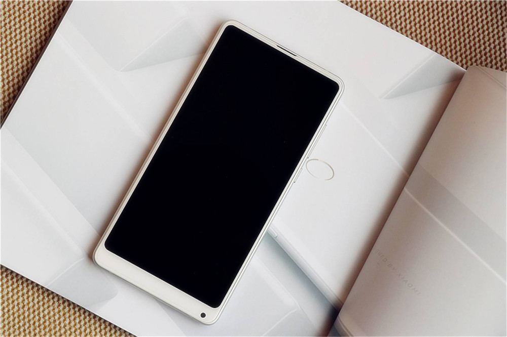 柔性屏的新方向小米新一代伸缩屏技术专利曝光科技感极强