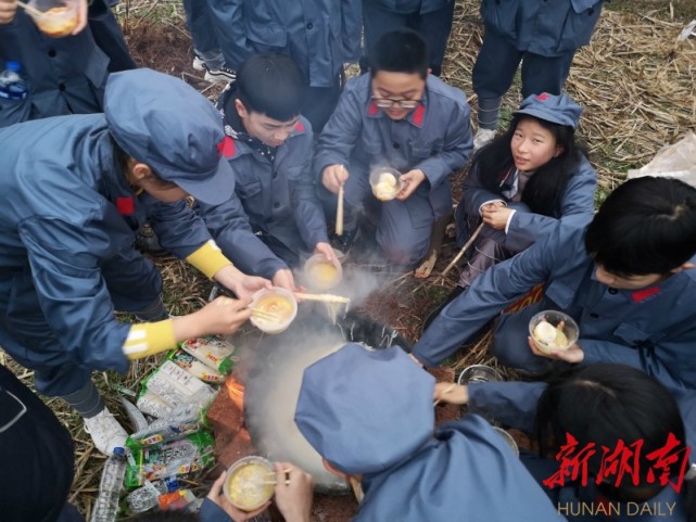 南岳区实验中学伍泗洋图片