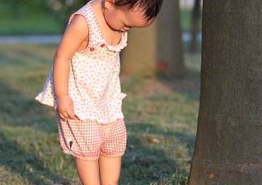 孩子有尿便总是自己解决尿裤子何时能结束找到原因是关键