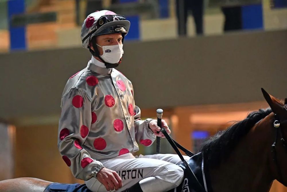 潘顿险胜香港国际骑师锦标赛:赢得五十万港元奖金