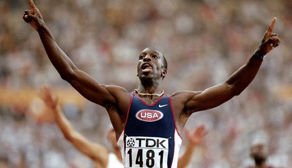 1995年,约翰逊200米11场比赛全胜,创造了19秒79的个人pb,当年也再一次