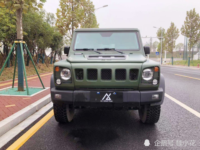 北汽"bj80"换装勇士车身,造型比奔驰g还霸气,内饰终于"脱胎换骨"