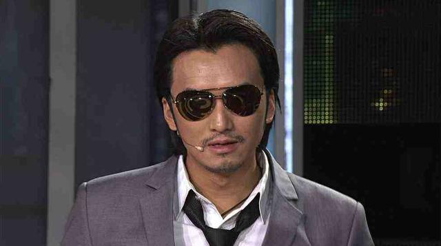 整容成谢霆锋的易波长相帅气不甘心送快递如今已年入百万