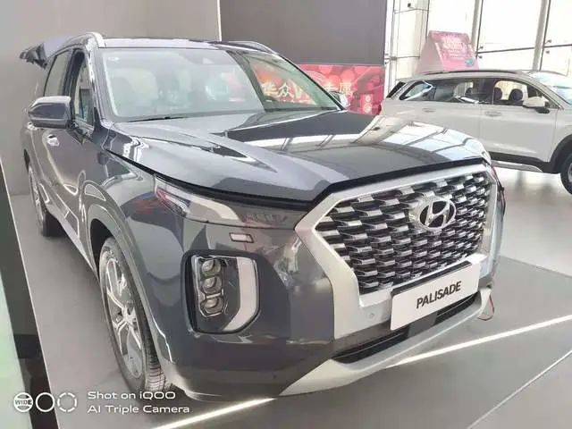 简单静态试乘对比现代帕里斯帝和三菱帕杰罗劲畅 腾讯新闻