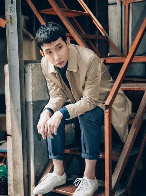 "妈宝男"不仅是剧中的搞笑担当,也是行走的吐槽机器|顶楼|丹泰|李奎