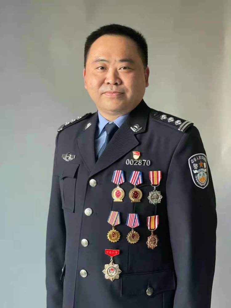 恭喜这4名上海刑警荣膺第二届全国公安百佳刑警称号