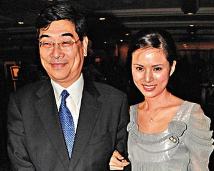 李若彤采访曝光气质超绝却是恋爱脑自称愿意为男友付出所有