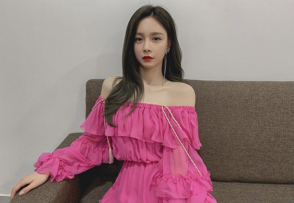 沈梦辰17岁参加模特大赛与如今反差明显网友和杜海涛长得好像