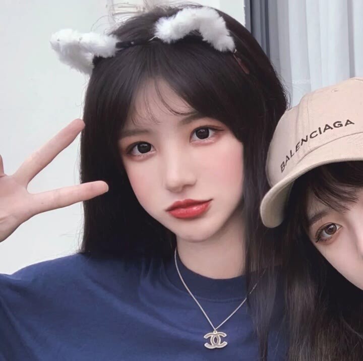 优质不易撞的闺蜜头像:你拍一,我拍一,我们的友谊天下第一_腾讯新闻