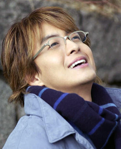 裴勇俊曾被曝用明星特权 娇妻时隔3年晒美照 被誉为韩国隐形富豪