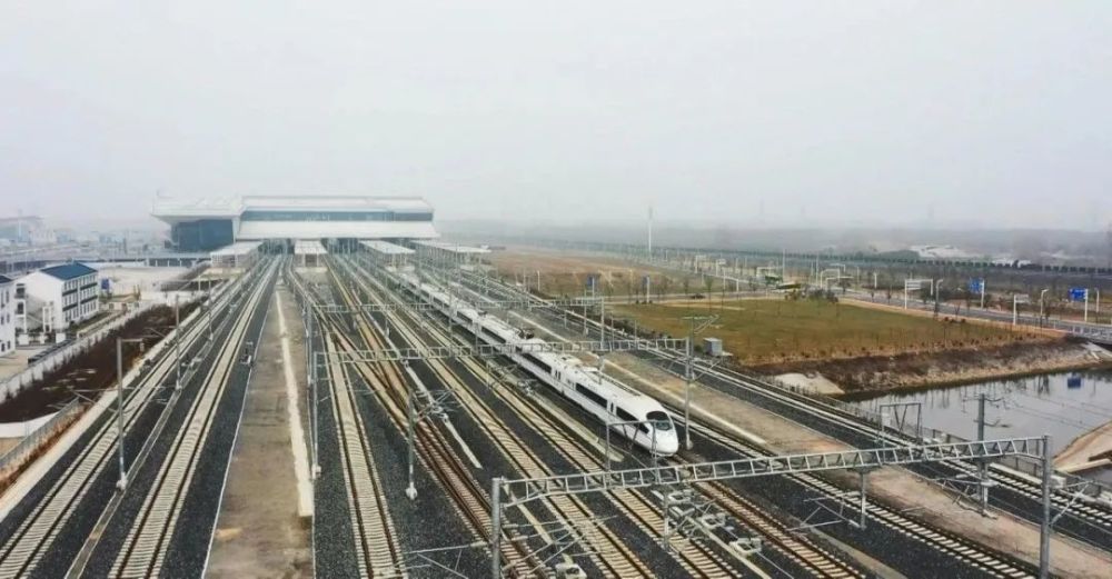 出发今天10点53分g8273次列车从淮安开往上海