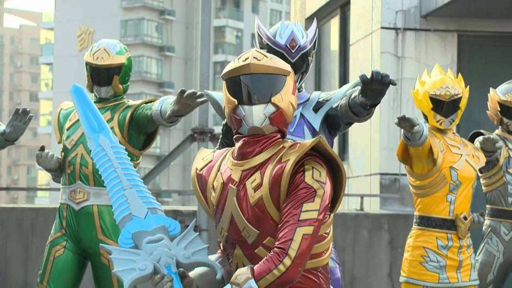 巨神战击队四年后回归却变成了动画真人版为何不出了