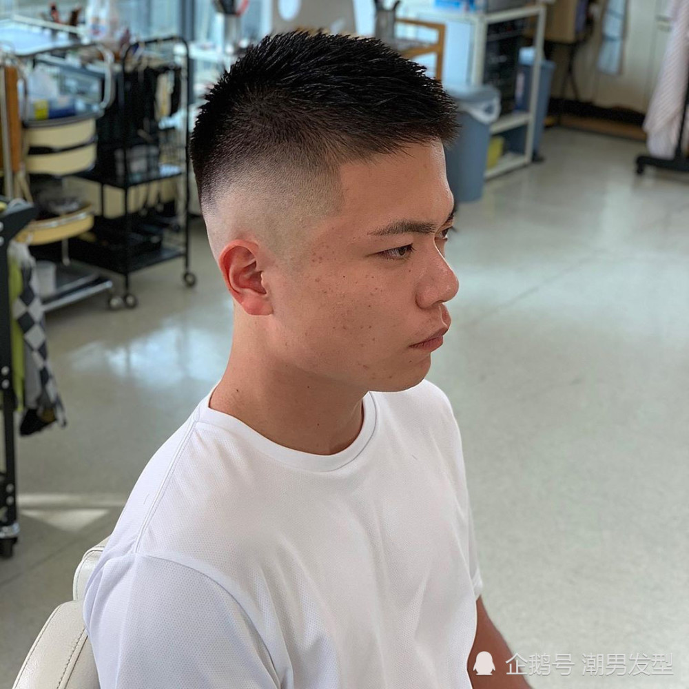2021元旦男生发型怎样剪才帅气试试这4款剪完帅气又有型