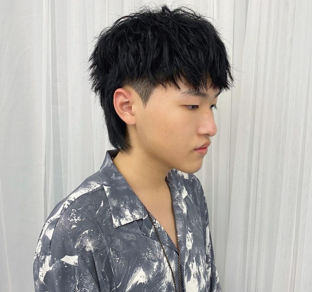 2020年末最火男生发型6款,时髦个性显帅气,狼尾头值得尝试