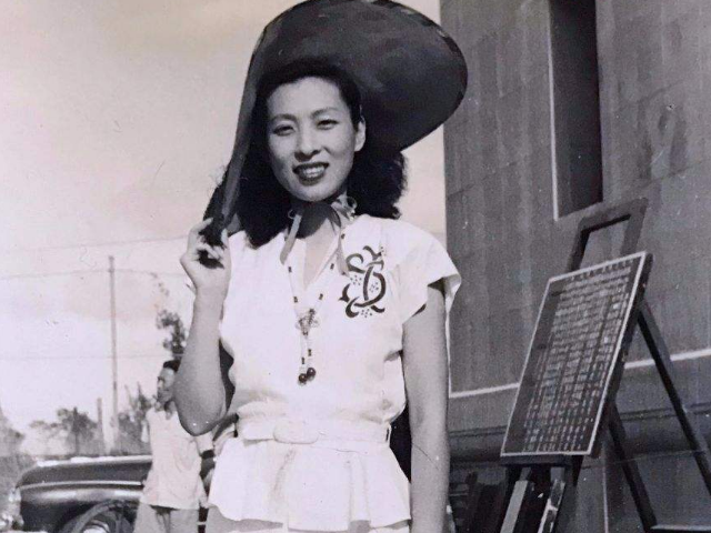 却得不到任何有用的信息,最后还是余立奎的妻子余婉君为了救丈夫而出