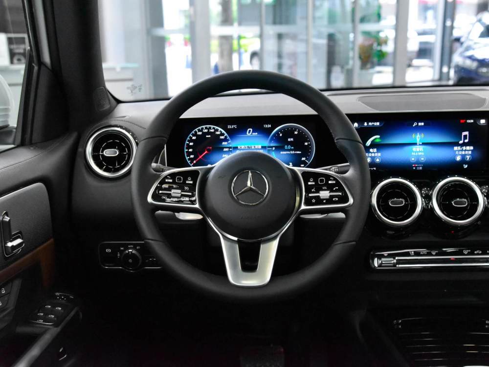 内饰设计感出众的豪华品牌suv 小哥带你看奔驰glb