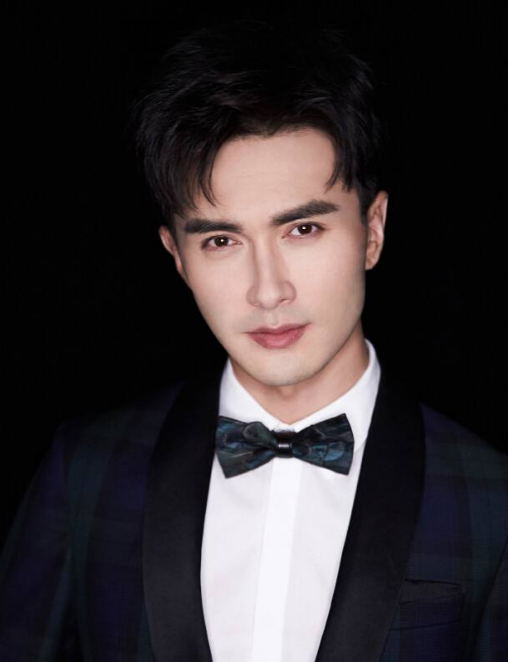 新男明星排行榜前十名_2020年当前最新男明星排行,肖战王一博进前5,第一实至名归