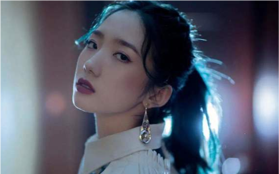 翻唱女歌手排行榜_最成功的名人投资者排行榜,水果姐女歌手第一!