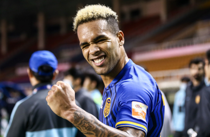 记者爆料:特谢拉归化最新进展,有望突破限薪令而推出特谢拉条款_腾讯