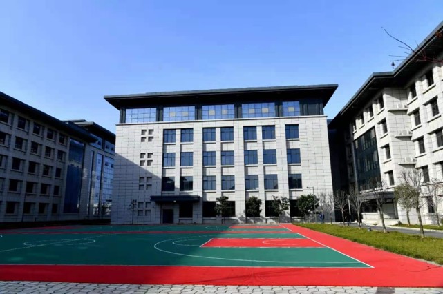 "大西安监狱"位于西安市长安区引镇,是全省监狱布局调整的重大项目