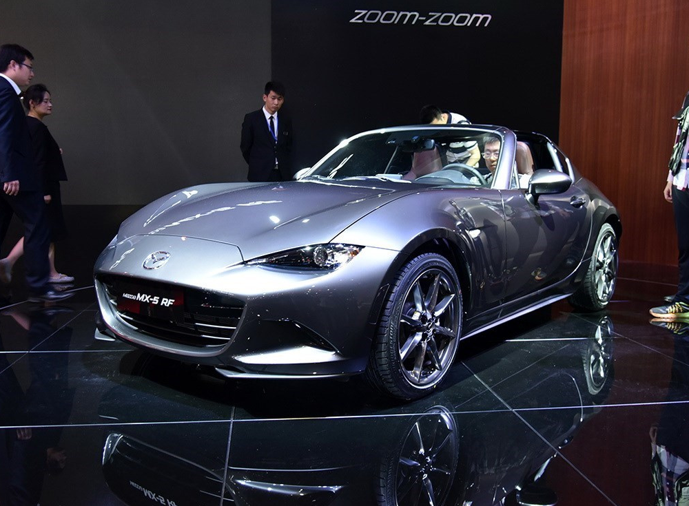 马自达敞篷跑车特别版,颜值够唬人,油门踩穿追不上思域