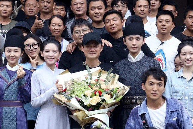 琉璃收官三个月后成毅袁冰妍双双撒糖cp粉真激动了