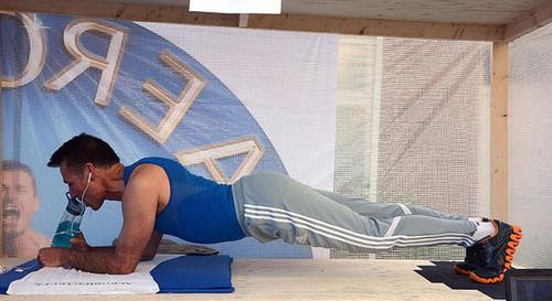 羡慕健身达人格雷格普利特的好身材4个动作帮你打造