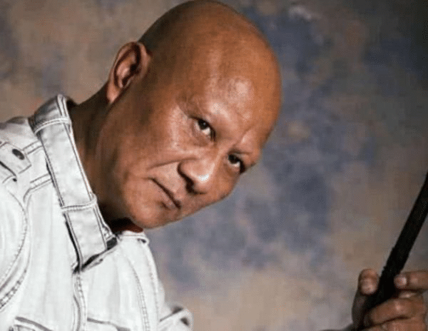 一生演"反派"长相凶悍令人惧怕,却娶到还珠格格中的最美的她!