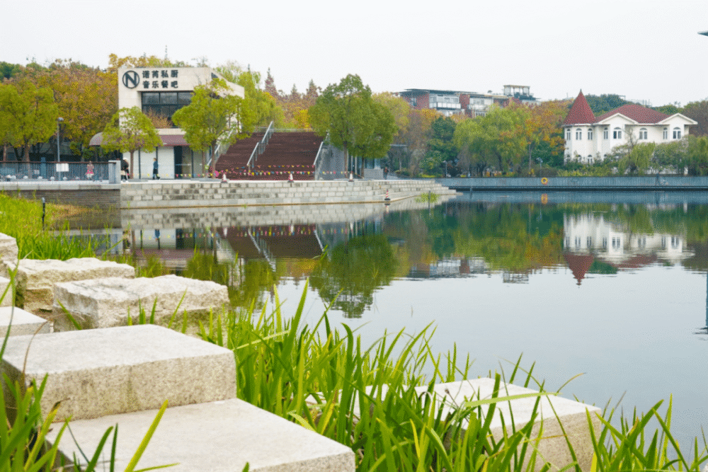 地鐵直達有湖有景週末去這兩大公園逛逛吧