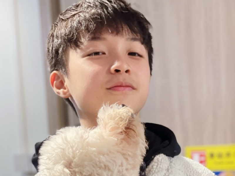 本以为田宸羽长大够精致了,直到看见"稷儿",才知道啥是男神!