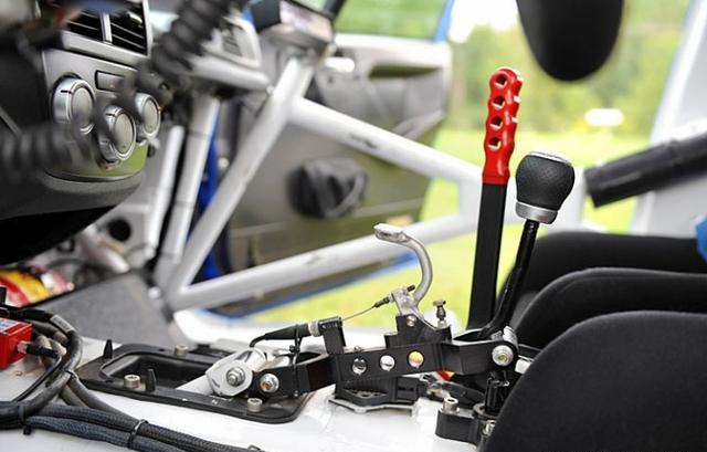 赛车的序列式变速箱