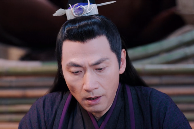 后来魏长泽和藏色散人成亲之后就离开了江家,脱离了